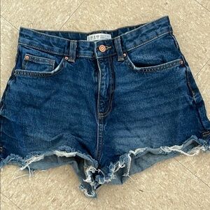 Denim&Co Blue High-Waisted Jean Shorts Frayed Hem